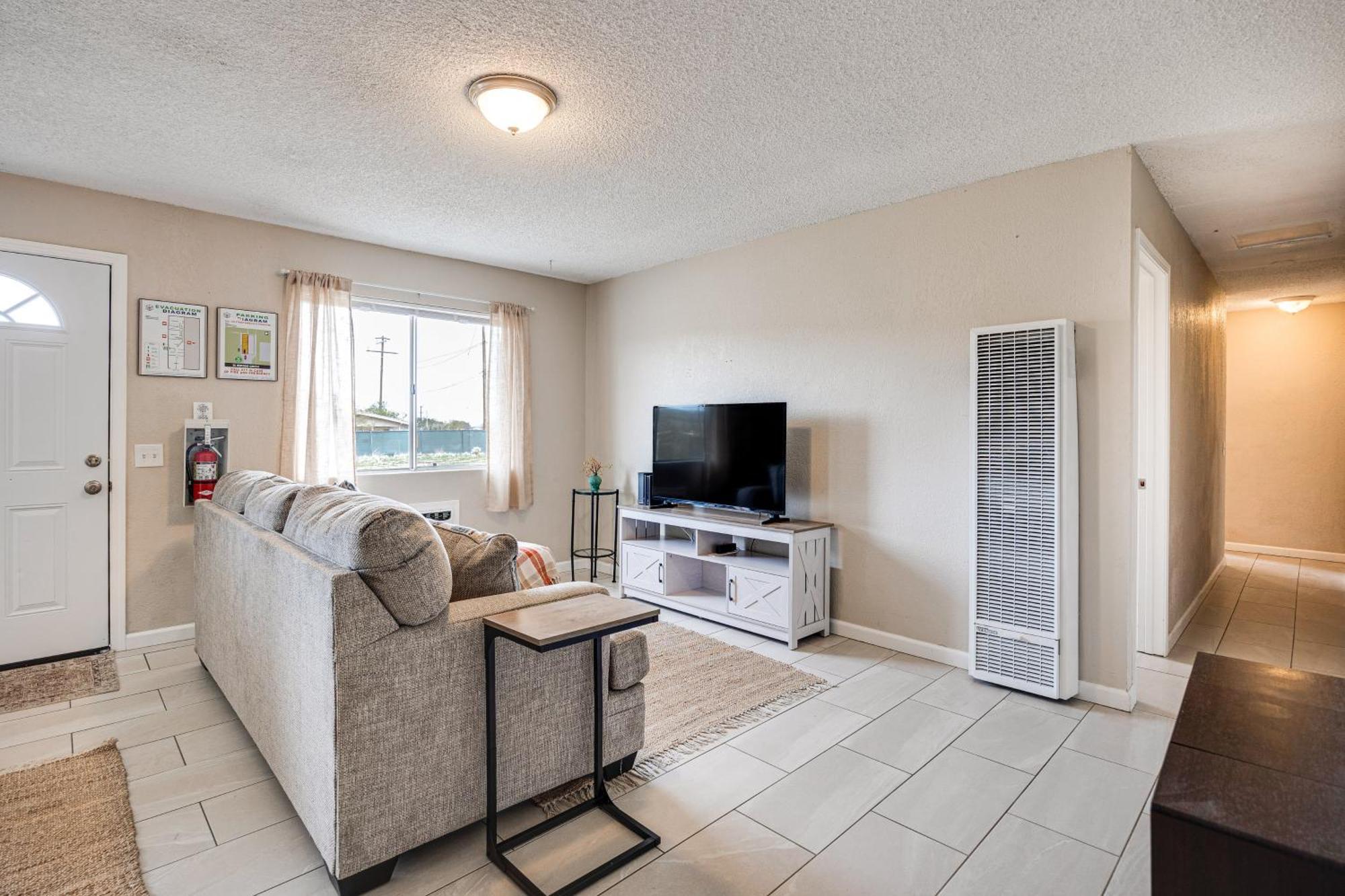 Convenient Joshua Tree Apartment - Walk To Town! ภายนอก รูปภาพ