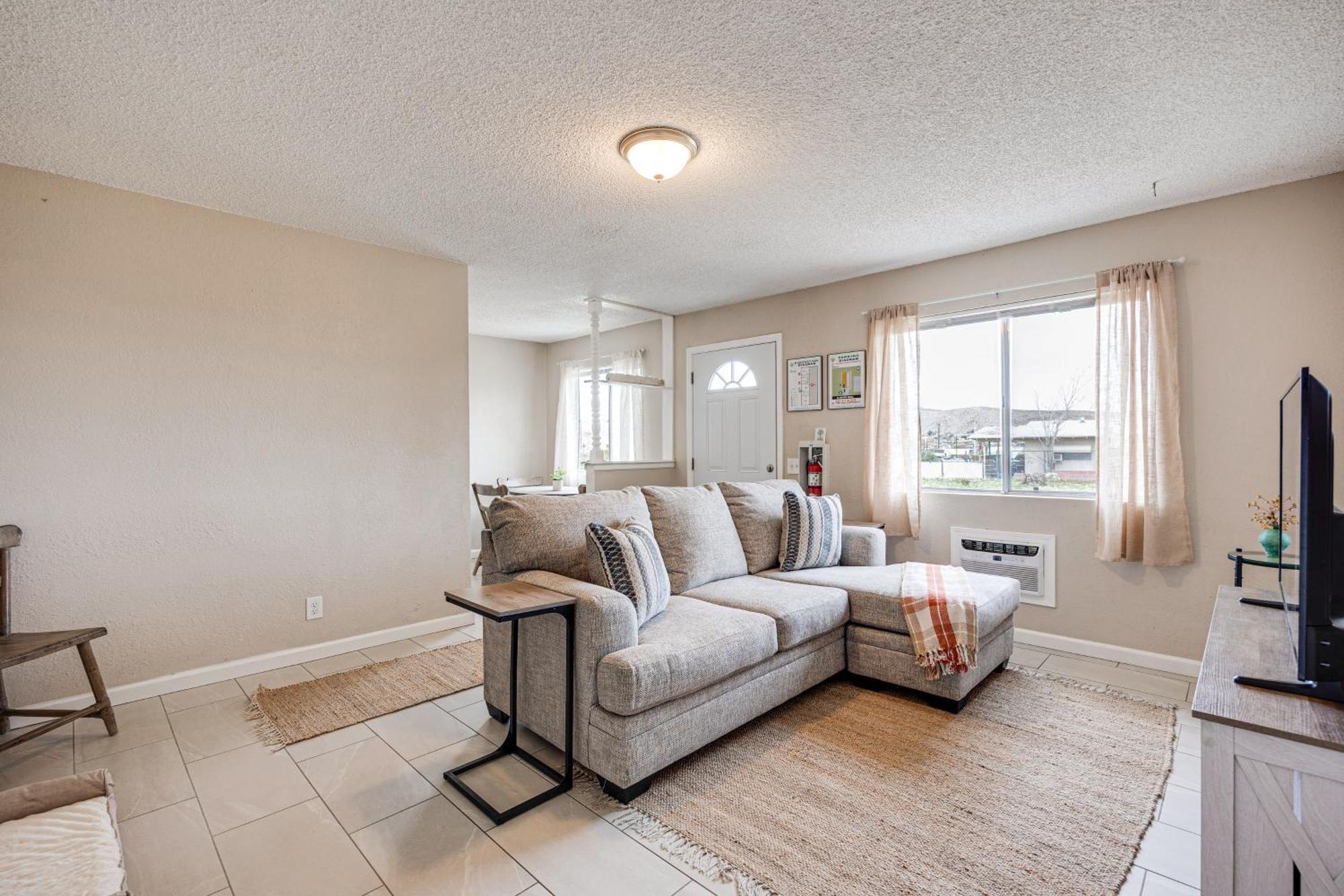 Convenient Joshua Tree Apartment - Walk To Town! ภายนอก รูปภาพ